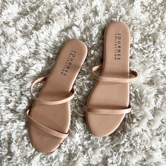 Journee Collection Nude Sandals Sz 6.5 - Picture 1 of 2